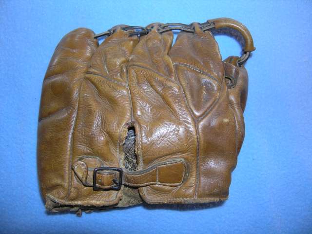 Terry Moore Ken Wel 536 Back Doug